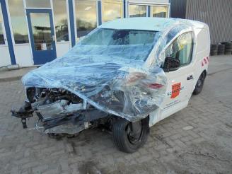 damaged motor cycles Volkswagen Caddy Caddy Cargo V (SBA/SBH), Van, 2020 2.0 TDI BlueMotionTechnology 2022/1